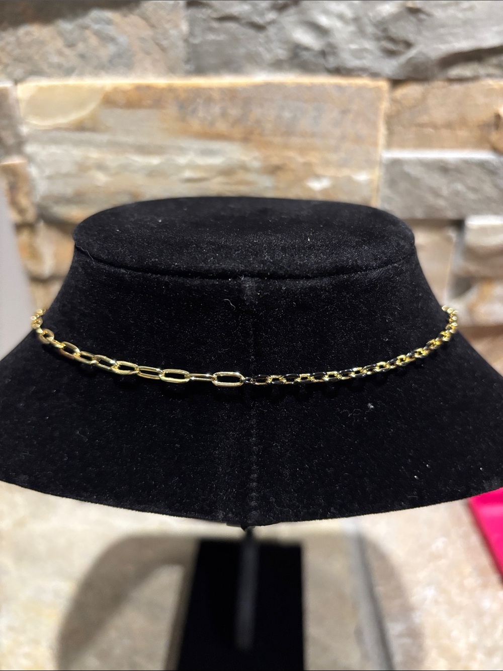 Gold Gucci Bee Medallion Pendant Necklace - Women Jewelry - Picture 2 of 5